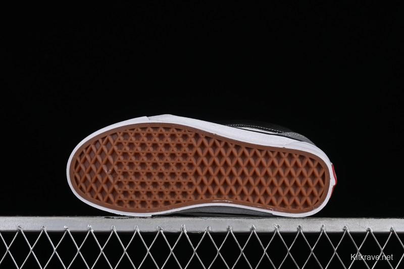 Vans Classics Knu Skool Retro Skate Shoes with Checkerboard Design - VN0009QC6PA