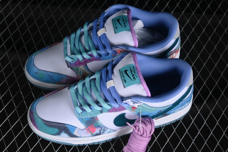 Nike Futura x Dunk Low Pro SB Casual Skate Shoes with Tie-Dye Pattern - HF6061-400