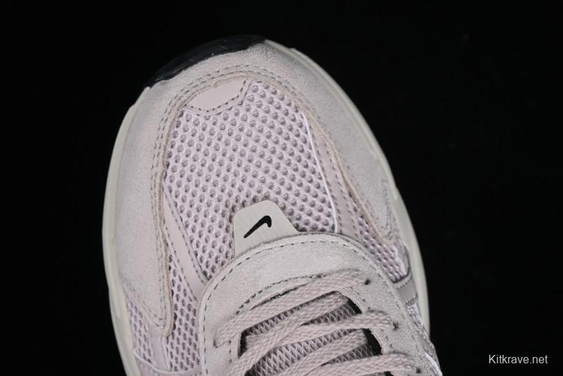 Nike Runtekk Run V2K Low-Top Retro Running Shoes with Cushlon Midsole and Anti-Slip Design - FN6703-001