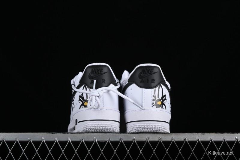 Nike Air Force 1 '07 Low Daisy Print Casual Sneakers with Lace-Up - ZH0316-025