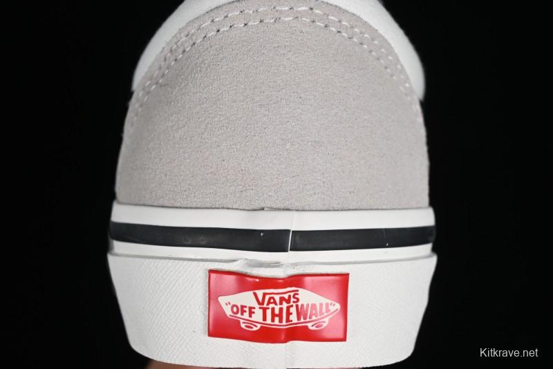 Vans Old Skool Reissue 136 Low-Top Skate Shoes with Detachable Cushioned Insole - VN000MT6KIG