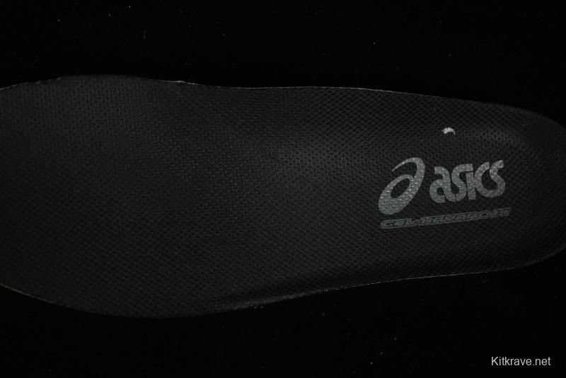 Asics Gel-Kayano 14 Running Shoes with Breathable Design and Professional Cushioning - 1201A019-200