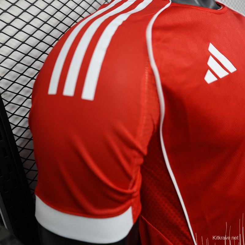 Player Version 25/26 Bayern Munich Home Jersey