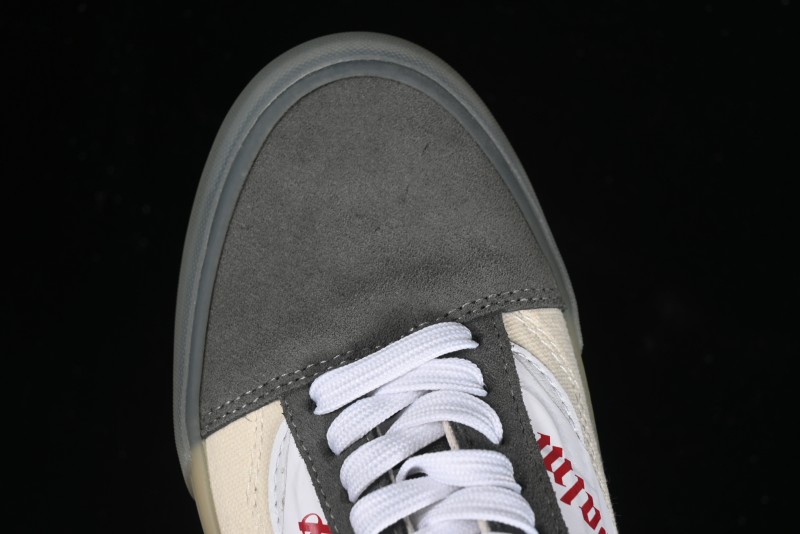 Vans Classics Knu Skool Low-Top Casual Sneakers with White Suede and Gum Sole - VN000CRPGRN