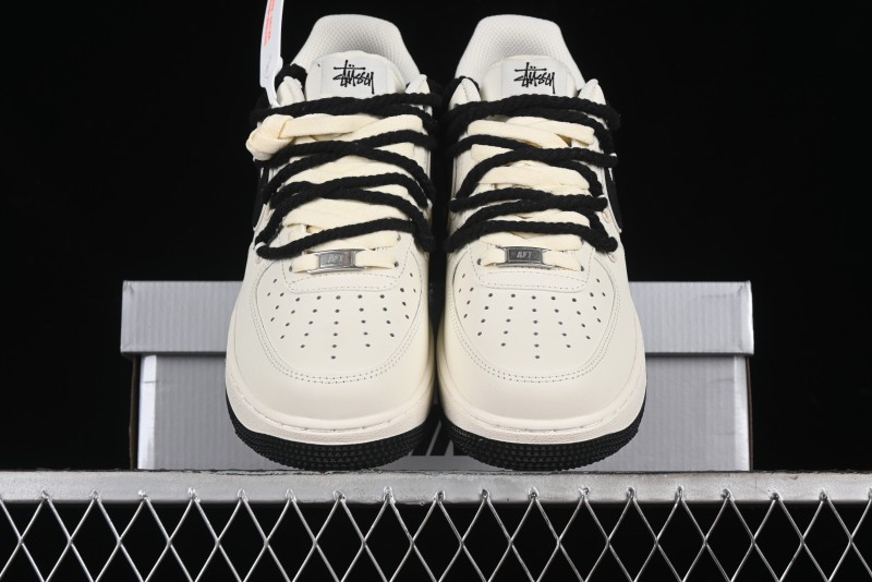 Stussy x Nike Air Force 1'07 Low Casual Sneakers - ZH0316-041