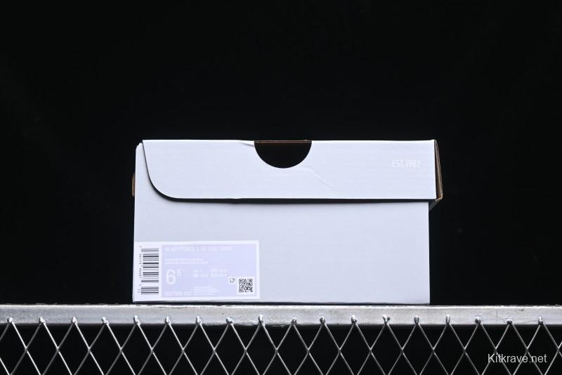 Nike Air Force 1 '07 Low Top Sneakers with Full-Grain Leather and Air Cushion - DQ7569-102