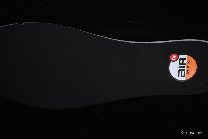 Nike Air Max Dn8 Running Shoes with Dynamic Air Cushion Technology - FQ7860-008