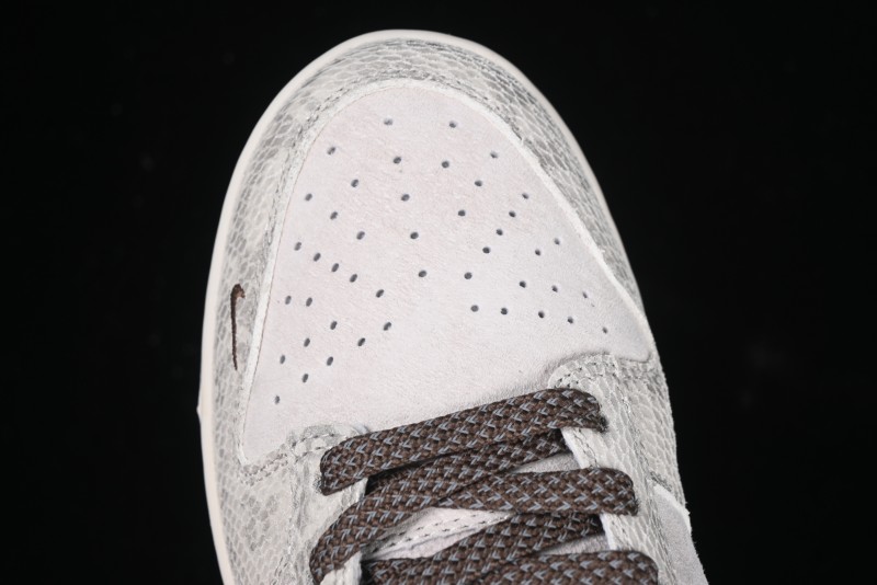 Nike SB Dunk Low Supreme Year of the Snake Limited Edition Grey Python Print Anniversary Custom Low-Top Casual Sneakers - XS1086-018