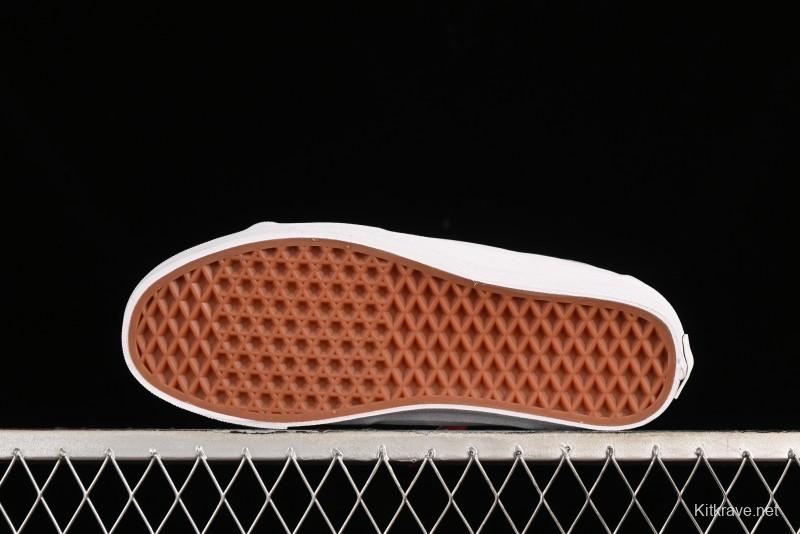 Vans Sk8-Mid Reissue 83 High-End Retro Skate Shoes with Blue Patchwork Suede - VN000CQQDWR