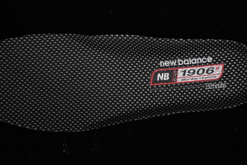 New Balance 1906 Series Retro Dad Style Casual Running Shoes - M1906ROC