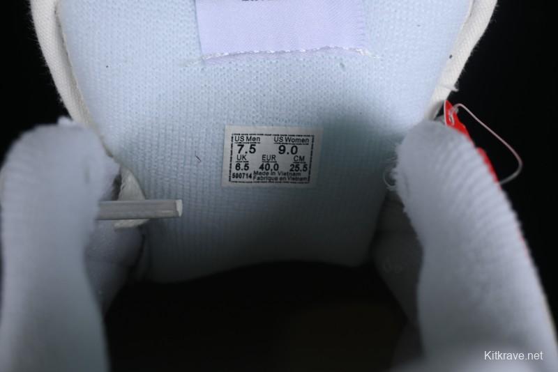 Vans Classics Knu Skool Retro Sneakers with Enlarged Toe and Thickened Tongue - VN009QCBDS