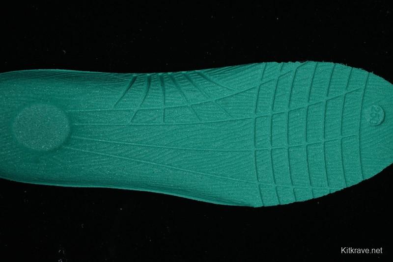 New York Yankees Chunky Runner Basic Lace-Up Lightweight Casual Sneakers - 3ASHCRR3N43WHS