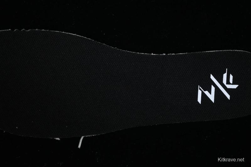 Nike Zoom Fly 6 Lightweight Responsive Running Shoes with Carbon Fiber Plate - FN8454-001