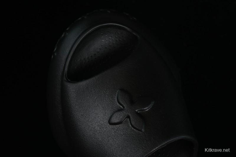 SMFK COMPASS Embossed One-Word Platform Slides - E9066