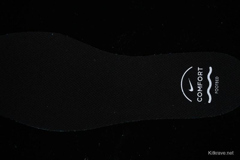 Nike Revolution 7 Wide Low-Top Running Shoes with Breathable Mesh and Durable Cushioning - FB2207-400