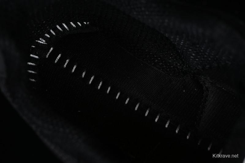 New Balance 990 Series Premium Retro Running Shoes with Carbon Midsole - M990BB4