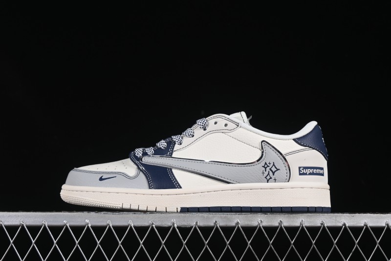 Supreme x Nike Low-Top Sneaker - Navy & White Edition