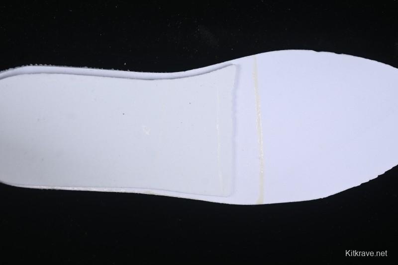 Converse Chuck 70 High Top Sneakers with Star Patch and Thick Sole - 581672C