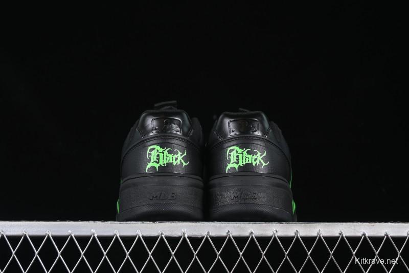 NY Yankees Black & Neon Green Sneakers - Classic Streetwear Style