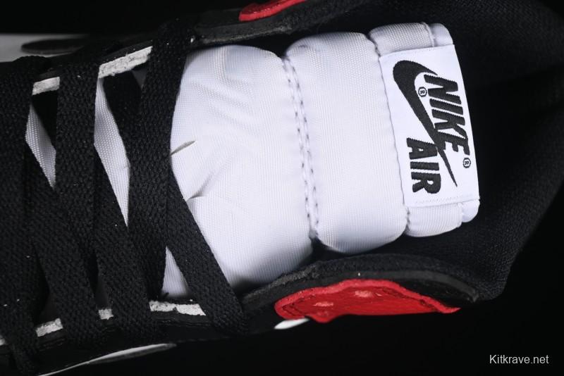 Nike Air Jordan 1 High Retro OG Basketball Shoes with Black Toe Design - 555088-125