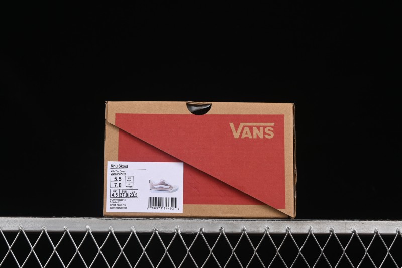 Vans Knu Skool Low-Top Retro Chunky Sneakers - VN000D6ZH2B