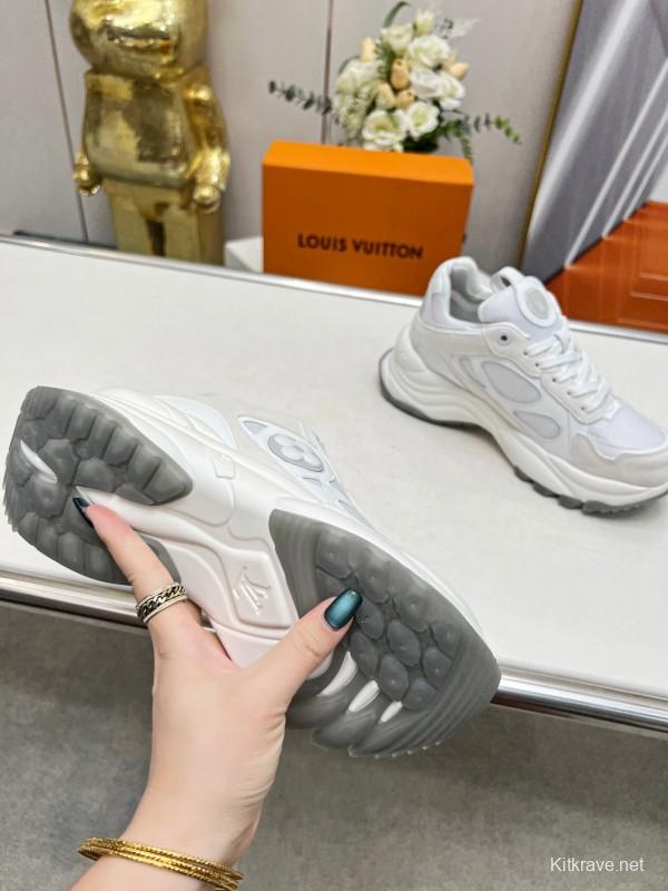 2025 Unisex Louis Vuitton White Leather Mesh Running Shoes LY00340