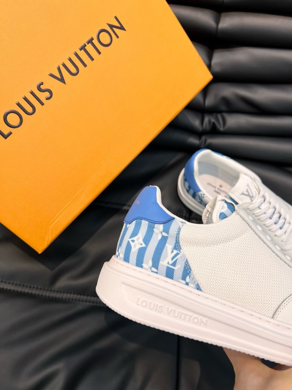 2024 Unisex Louis Vuitton White Blue Cow Leather Mesh Sneakers MJ00400