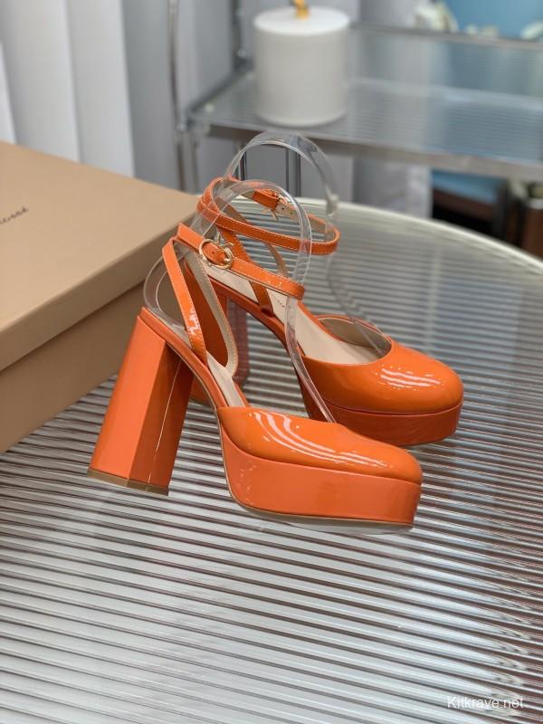 2025 Women Gianvito Rossi Orange Patent Leather Platform Sandals KFY00340