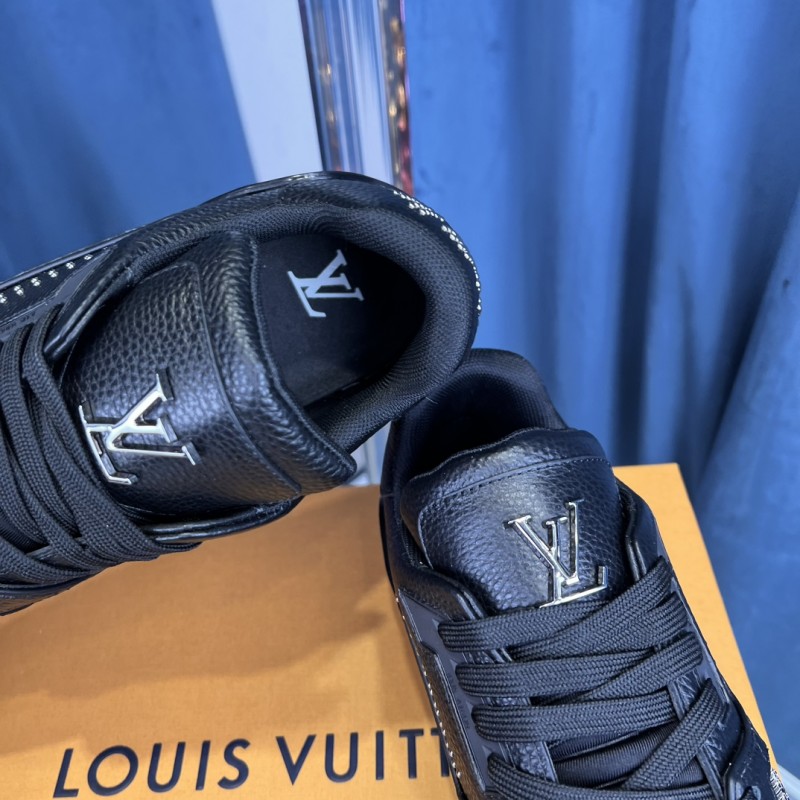 2025 Men Louis Vuitton Black Leather LV Trainer