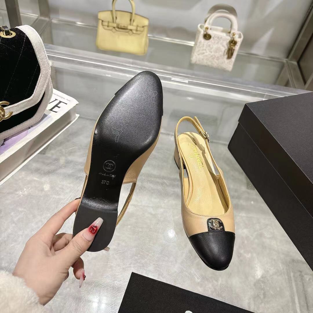 2025 Women Chanel Beige Black Leather Slingback Sandals LY00300