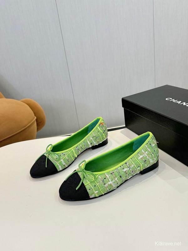 2025 Women Chanel Green Black Lambskin Ballet Flats LY00250