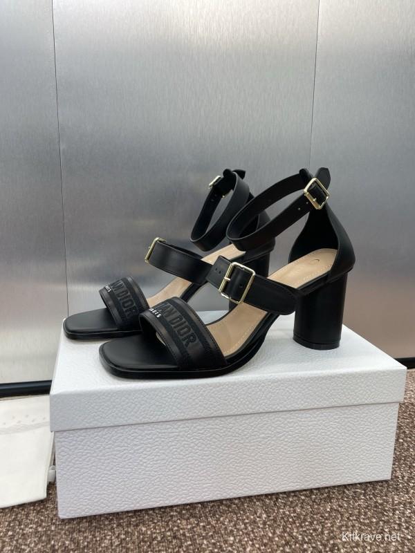 2025 Women Dior Black Leather Sandals Buckle KFY00310