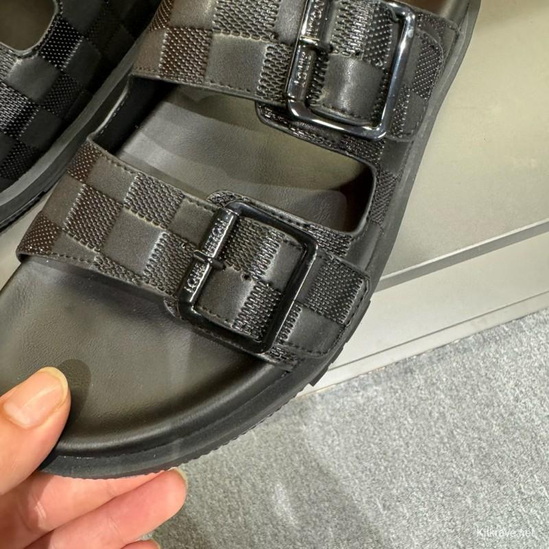 2024 Men Louis Vuitton Black Leather Slippers
