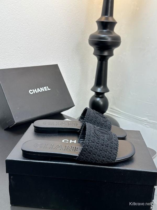 2025 Slippers CHANEL Black Fabric Slippers