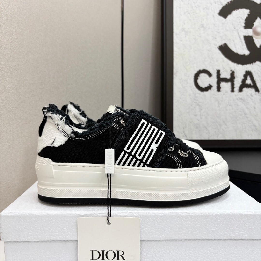 2025 Women Dior Black White Canvas Sneakers LY00300