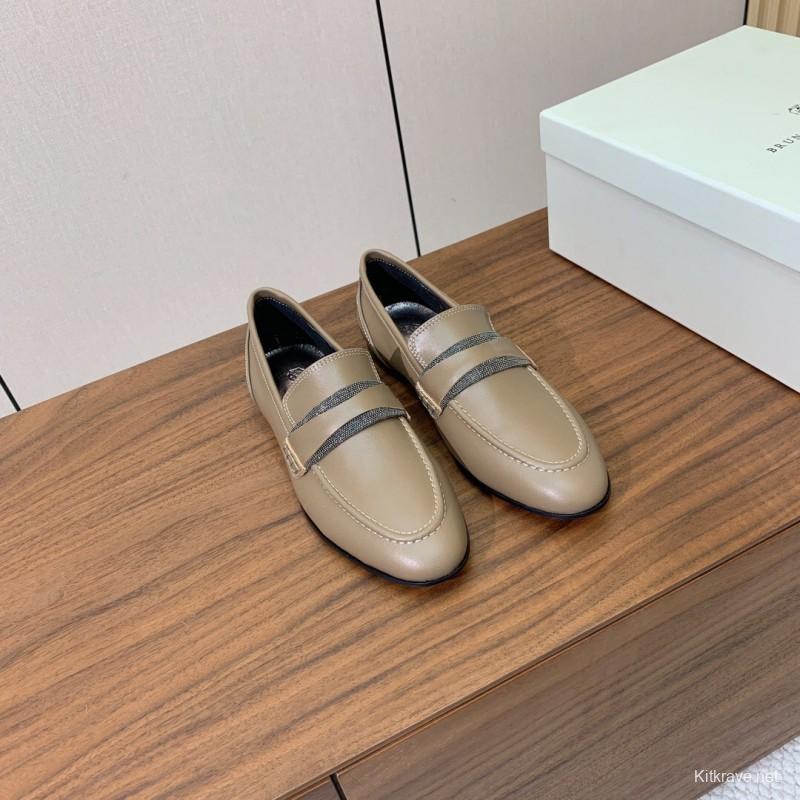 2025/Women Brunello Cucinelli Almond Leather Loafers Handmade Chain Detail LY00360(F)