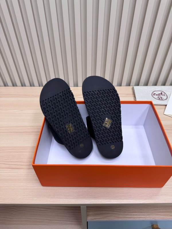 2025 Women Hermès Black Leather Slippers