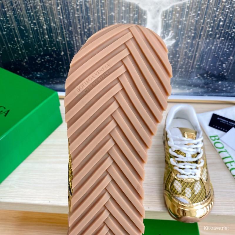 2025 Unisex Bottega Veneta Gold Lightweight Mesh Runner Sneakers Geometric Rubber Sole LY00310