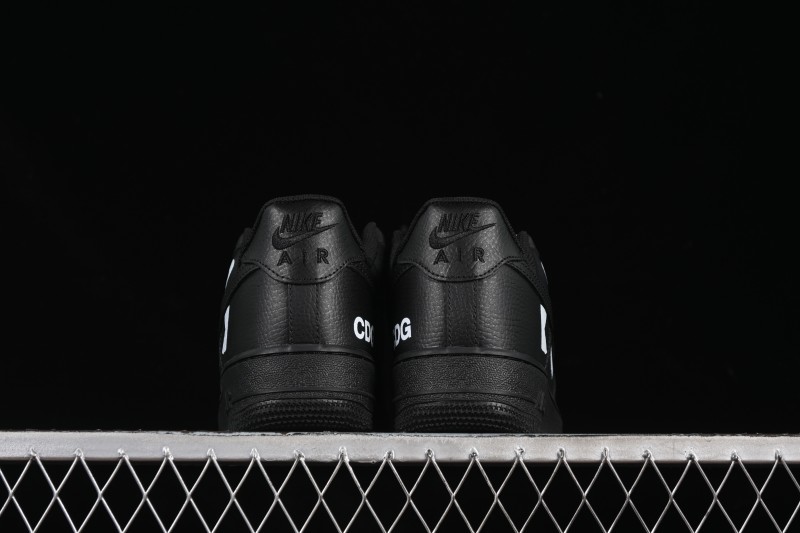 Nike Comme Des Garcons Air Force 1 Low Casual Sneakers with Full-Length Air Cushion - IB9949-001