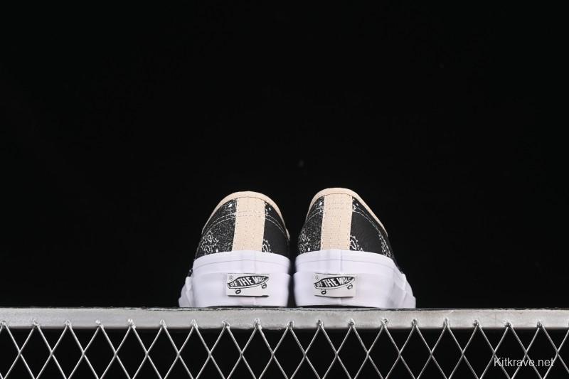 Vans Authentic 44 Slip-On Skate Shoes - VN000D5KESB