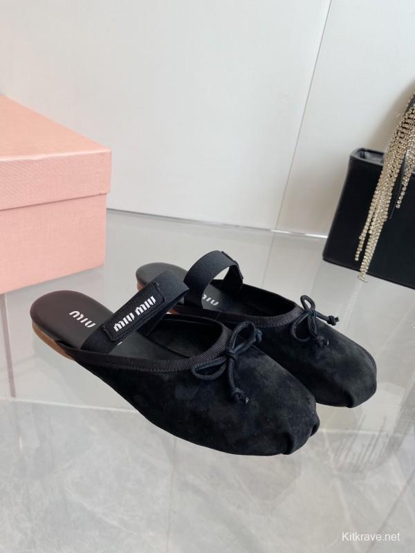 2025 Women Miu Miu Black Suede Ballet Flat Elastic Band Ballerina Slippers KFY00280