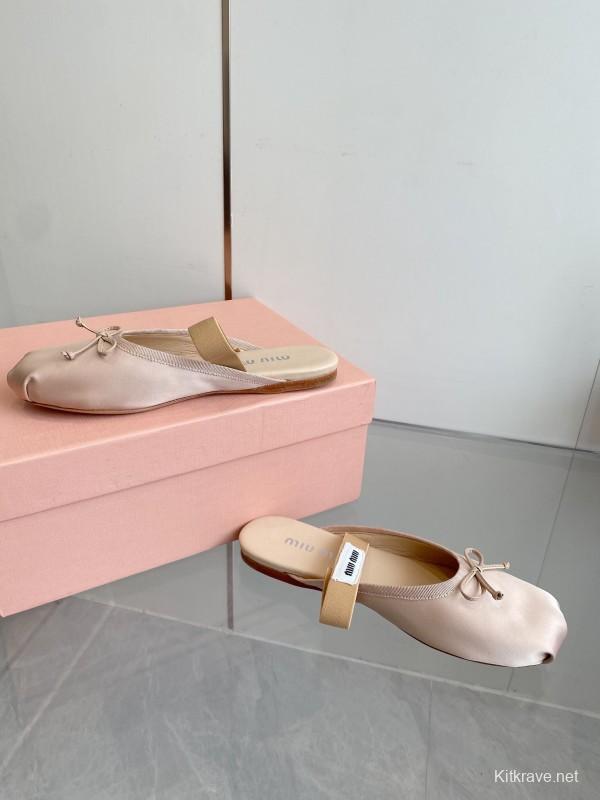 2025 Women Miu Miu Beige Satin Slippers KFY00280