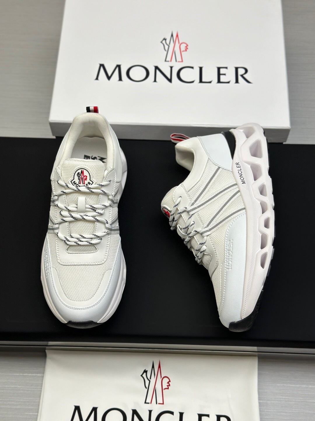 2025 Unisex Moncler White Black Synthetic Leather Outdoor Sneakers KFY00390