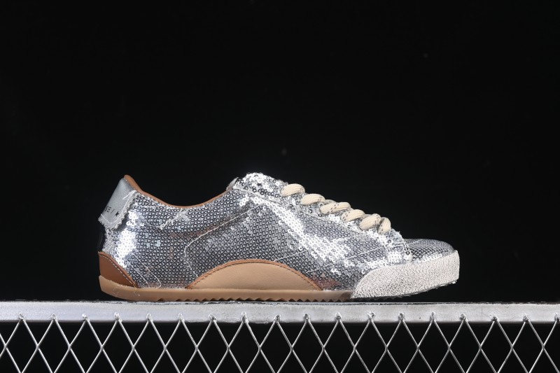 Golden Goose True Star Distressed Leather Sneakers - GGDB