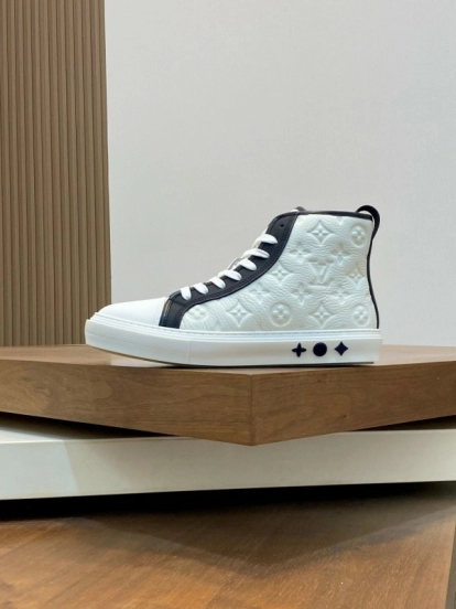 Adidas Originals Casual Sports Boots with Premium Leather Upper - KFY00460