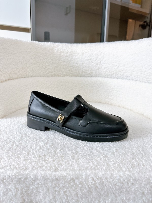 Chanel 2025 SS Loafers Classic Elegant Design - KFY00320