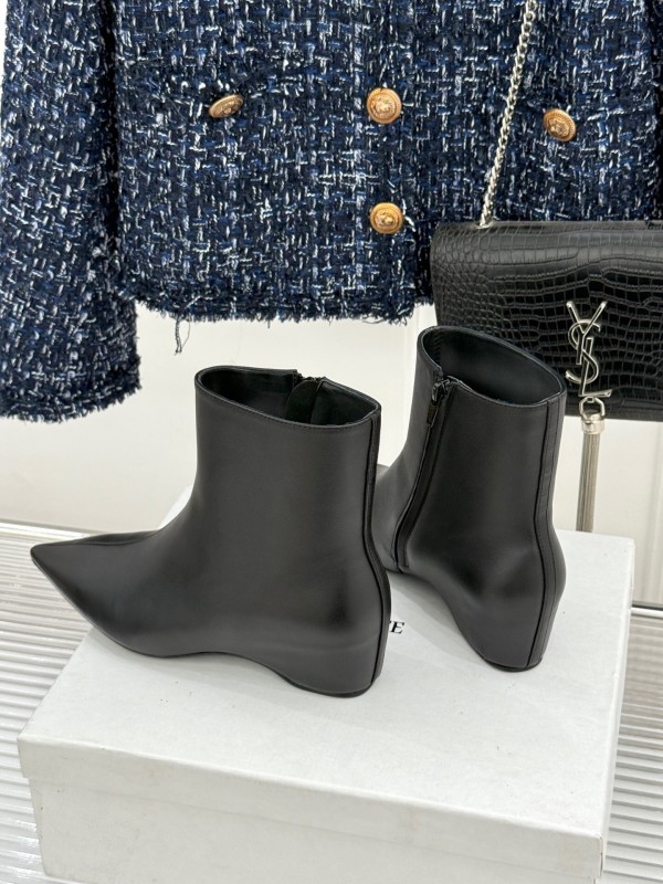 Khaite Retro Pointed Toe Height Increasing Ankle Boots - KFY00390