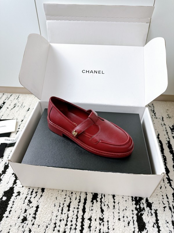 Chanel 2025 SS Loafers Classic Elegant Design - KFY00320