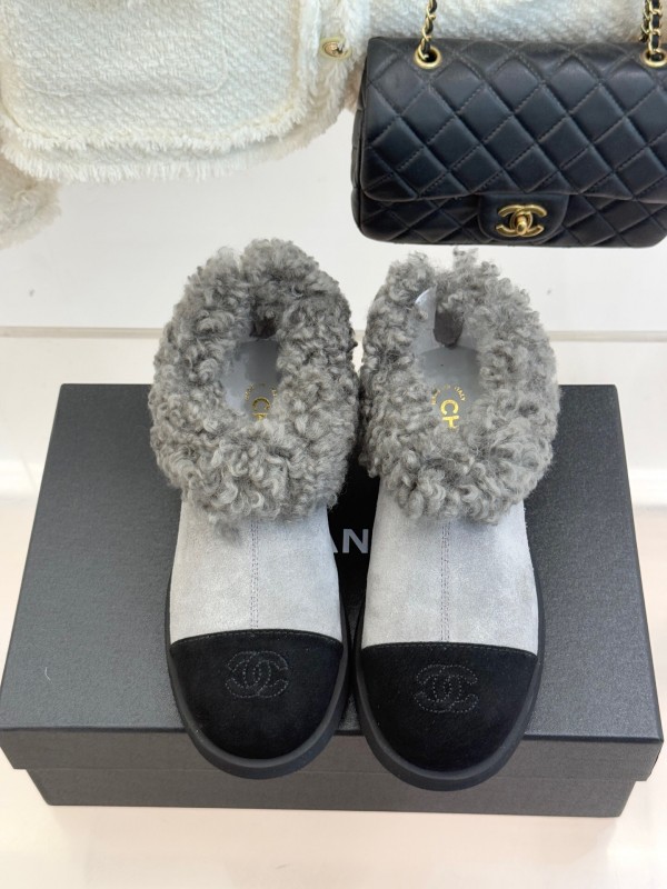 Chanel 2025/SS Double C Color-Block Shearling Snow Boots - KFY00270
