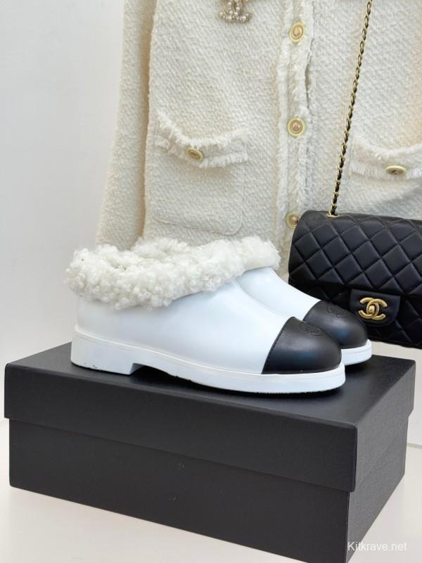 Chanel 25K Series Two-Tone CC Fur Snow Boots - KFY00270